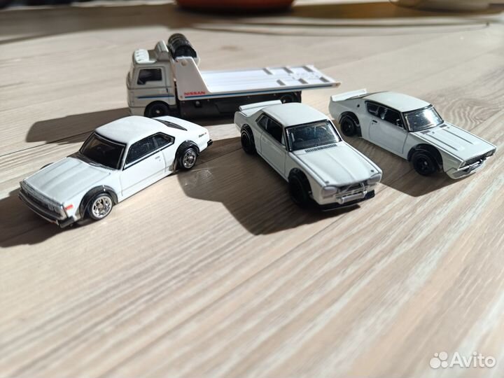 Hot Wheels Premium Custom Kaido House Tomica 1/64
