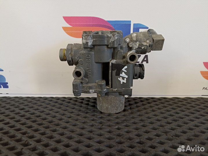 1304635 Кран ABS