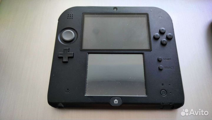 Портативная игровая приставка Nintendo 2ds