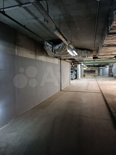 Машиноместо, 14 м²