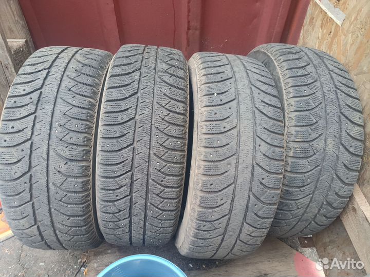 Bridgestone Ice Cruiser 7000 205/60 R16