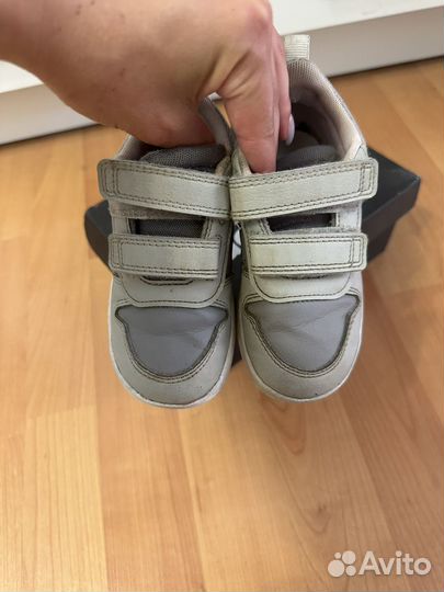 Кроссовки для девочки 24 размер
