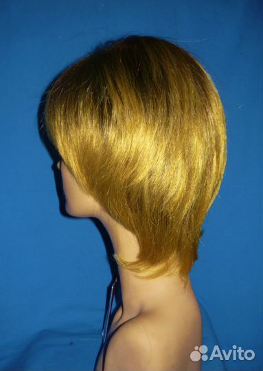 Парики женские