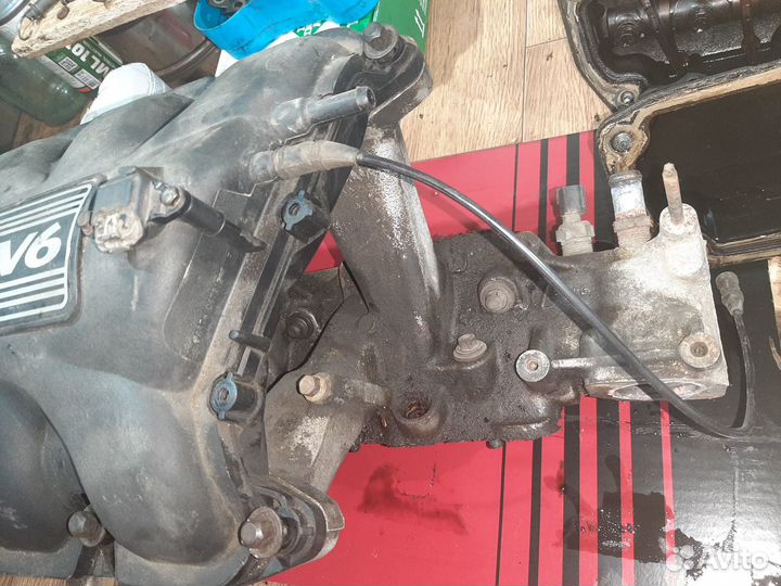 Впускной коллектор крайслер 3.3