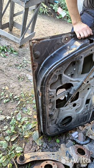 Дверь передняя левая рено логан под ремонт