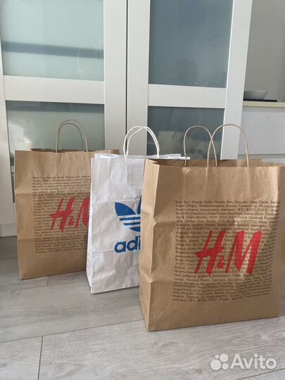 3 пакета одежды