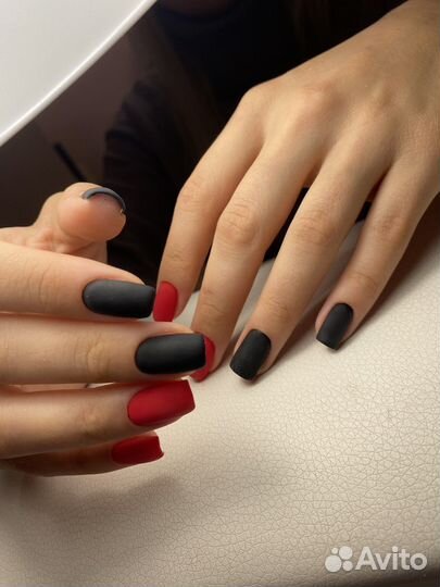 Маникюр/педикюр