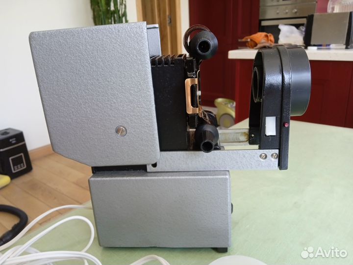 Фильмоскоп диапроектор Свет дм-4Т №1000