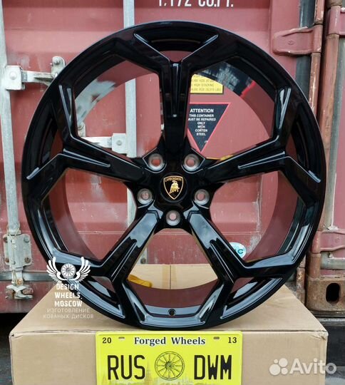 Кованые диски R22 на Urus Lamborghini Ламба Урус