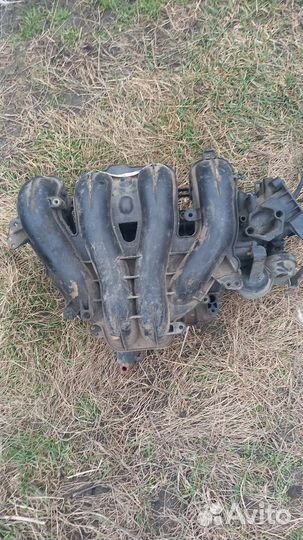 Впускной колектор на форд2. 1.8