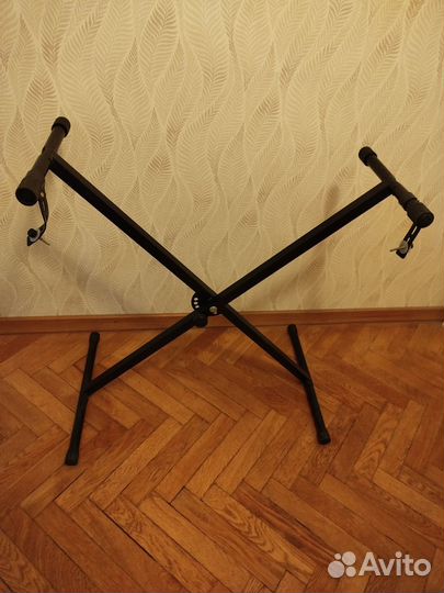 Стойка под синтезатор