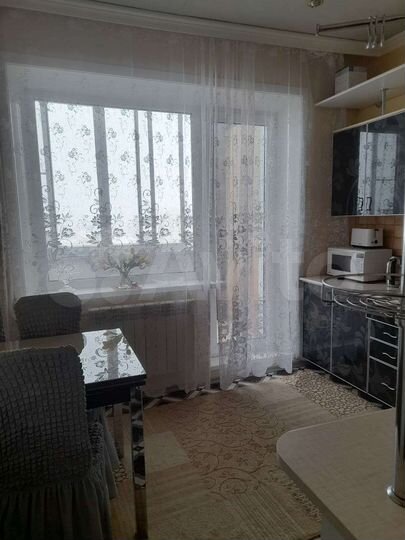 3-к. квартира, 80 м², 8/9 эт.