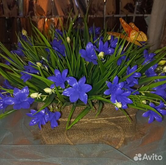 Композиции из искусственных цветов