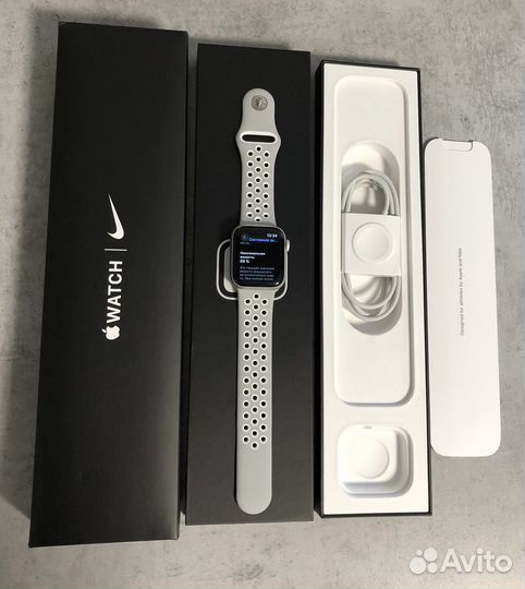 Apple Watch SE 40 mm Nike+ 88% акб