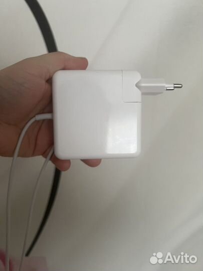 Зарядка для macbook with magsafe 2 85w