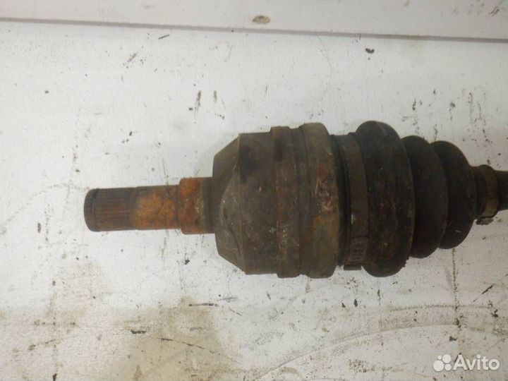 Привод передний правый