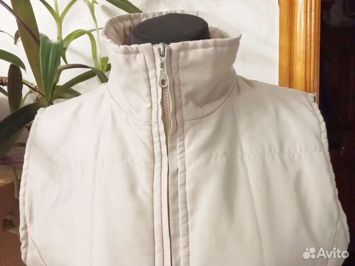 Жилетка женская утепленная 48