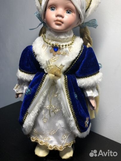Кукла фарфоровая Снегурочка