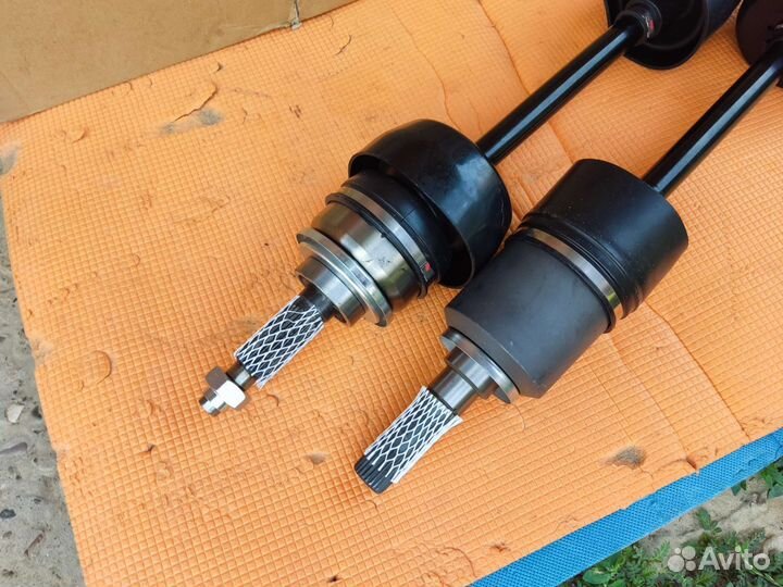 Привод в сборе Нива 2121-2123 Новый