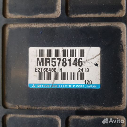 Блок управления двигателем Mitsubishi carisma mr57
