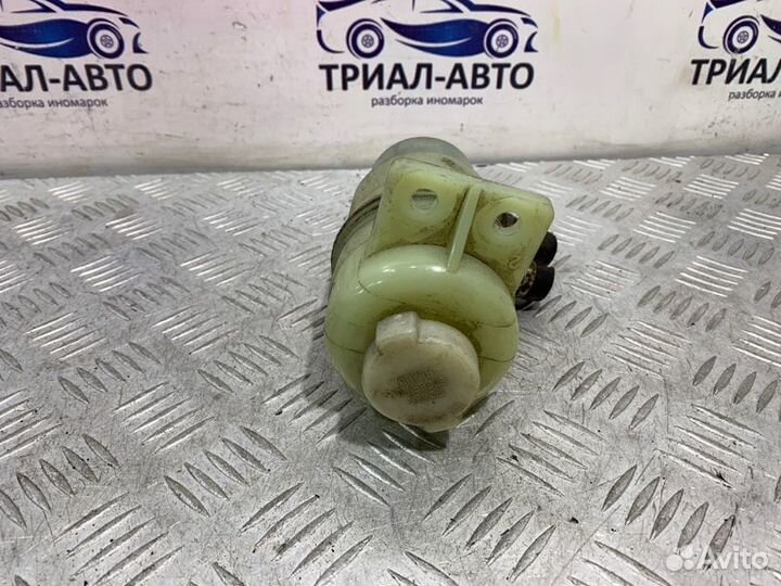 Бачок жидкости гур Kia Ceed 1 рест