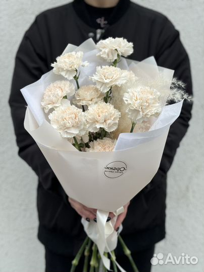 Букет гвоздик