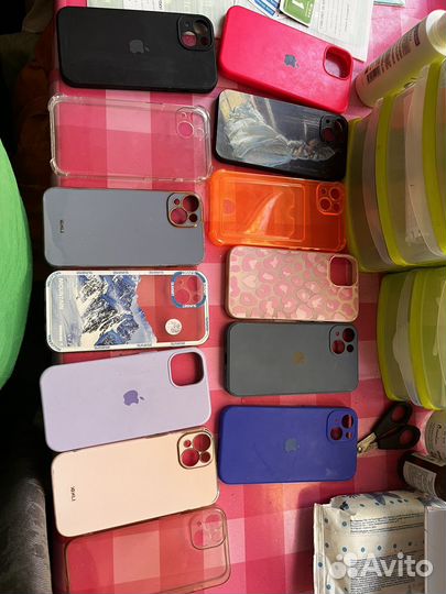 Чехол на iPhone 13