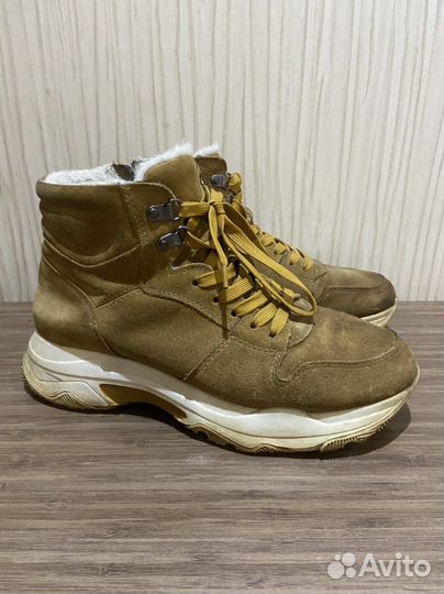 Ботинки замшевые