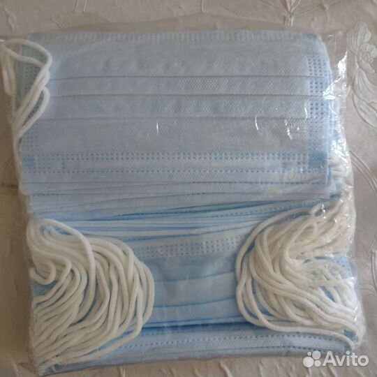 Маска медицинская одноразовая трёхслойная