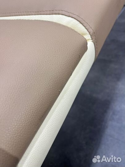 Складной массажный стол Yamaguchi Barcelona 1992