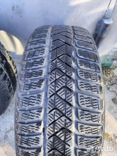 Pirelli Winter Sottozero 3 215/55 R17 94H