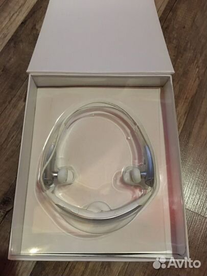 Беспроводные наушники Samsung Gear