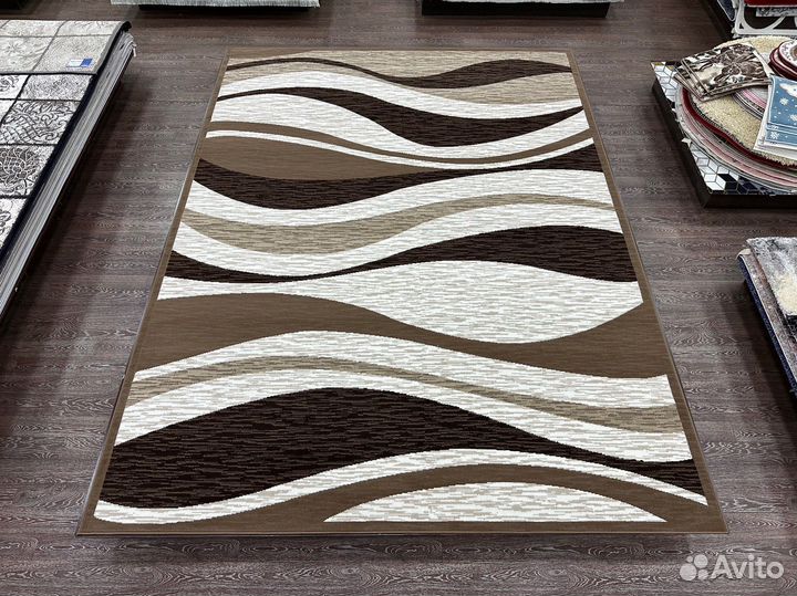 Ковер 3*4 новый, прямой