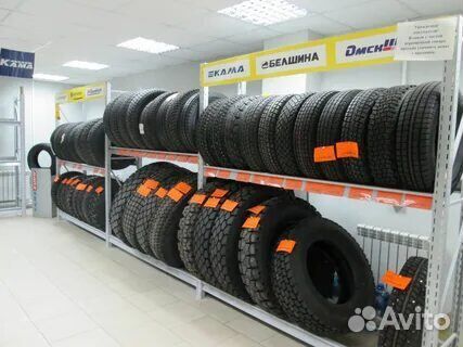 Westlake SA37 245/45 R20