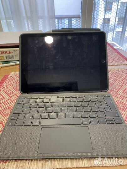 Чехол клавиатура Logitech Combo Touch графит