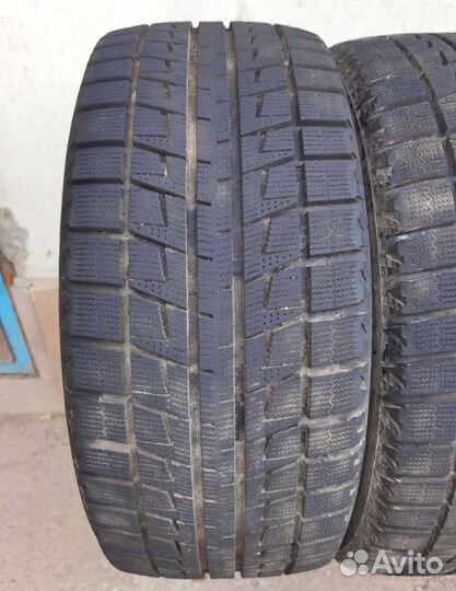 Bridgestone Blizzak Revo2 235/50 R18 98V