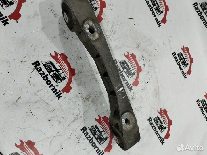 Кронштейн редуктора Mercedes Vito W639 2.1D 2007