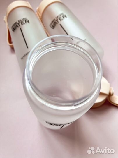 Пластиковая спортивная матовая бутылка для воды