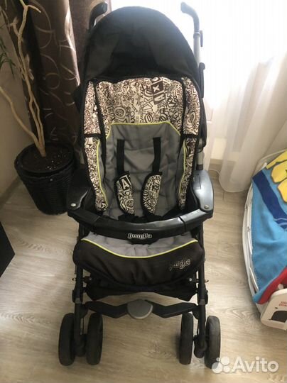 Прогулочная коляска