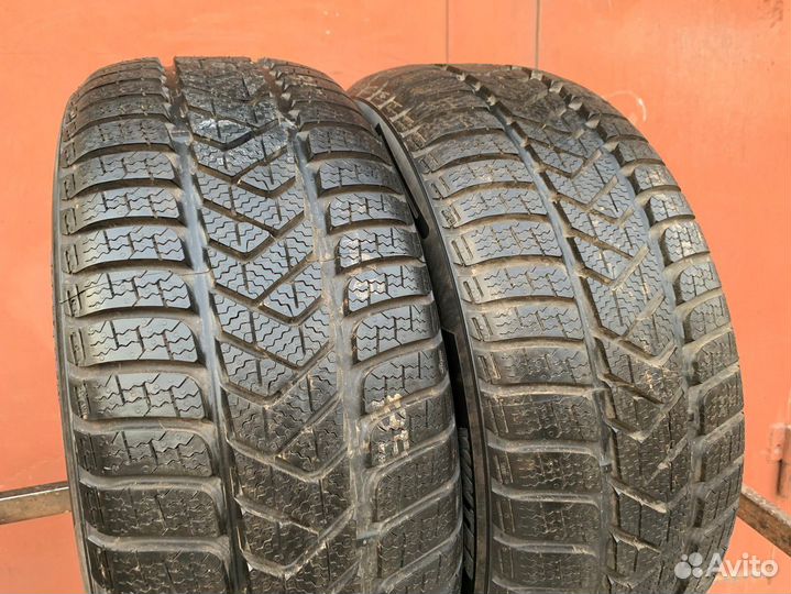 Pirelli Winter Sottozero 3 215/55 R16 108W