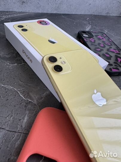 iPhone 11, 64 ГБ