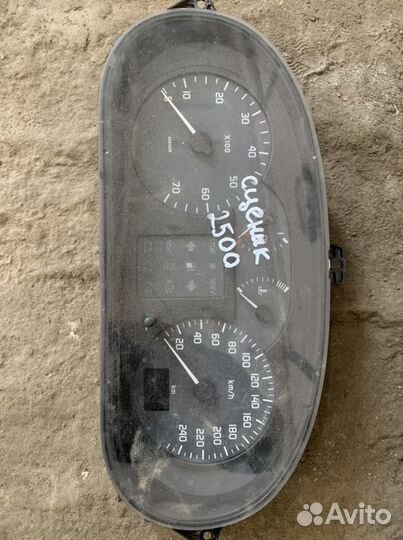 Renault Scenic 1 щиток приборов