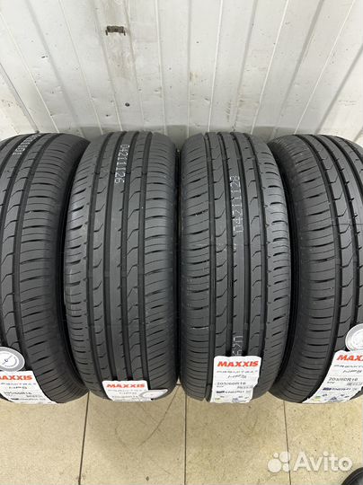 Maxxis Premitra HP5 245/45 R17