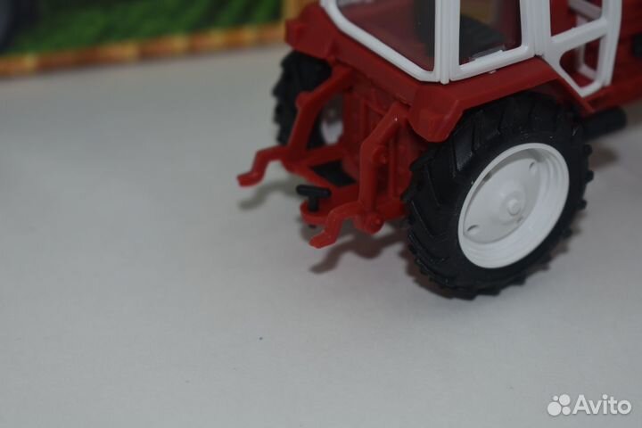 Трактор мтз-83 Модель 1:43