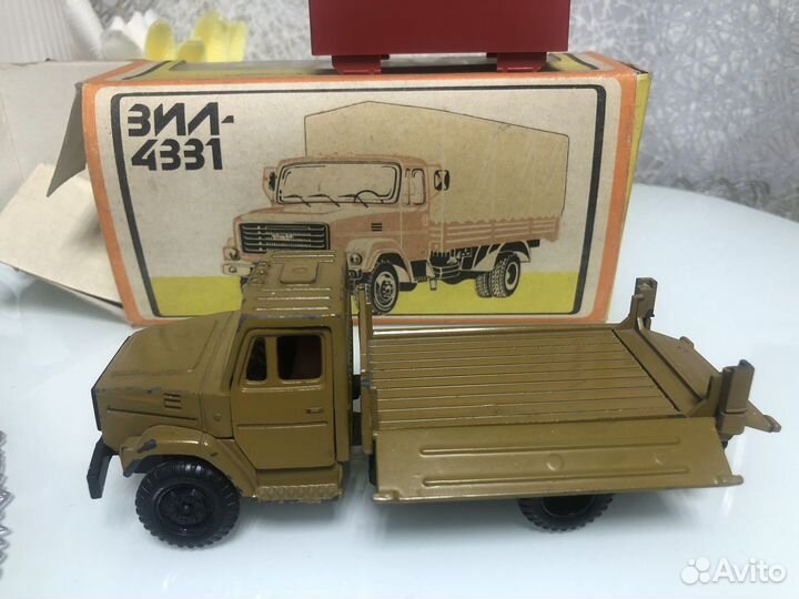 Модель грузовика СССР ЗИЛ 4331