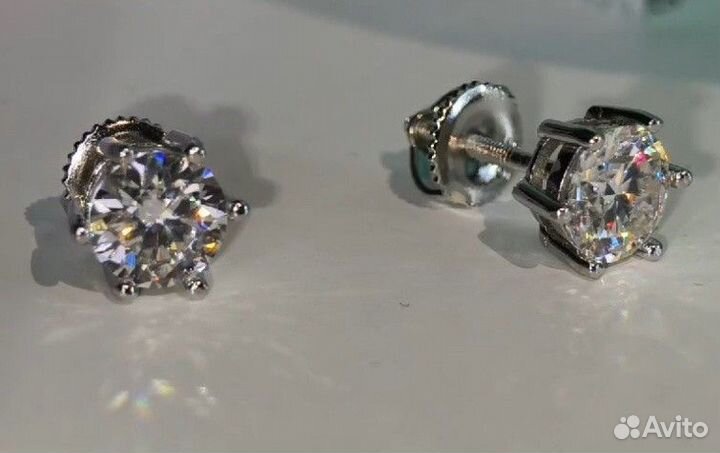 Серьги винт 2 кт + с документами