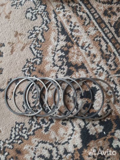 Продам кольца поршневые на приору