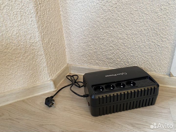 Ибп CyberPower BU850E