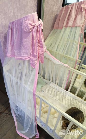 Комплект в детскую кроватку с бортиками