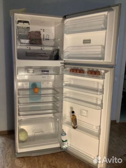 Холодильник Тошиба GR-M59TR